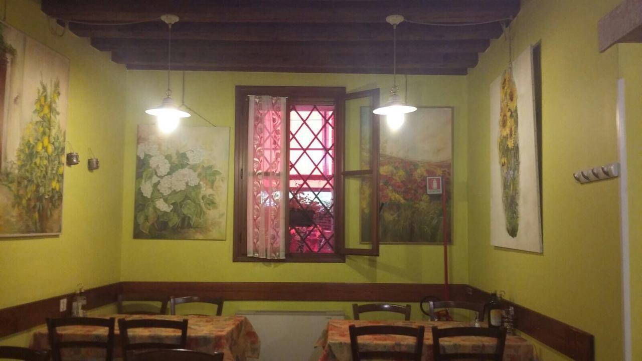 Ristorante Pizzeria Al Mondo Valstagna Eksteriør billede