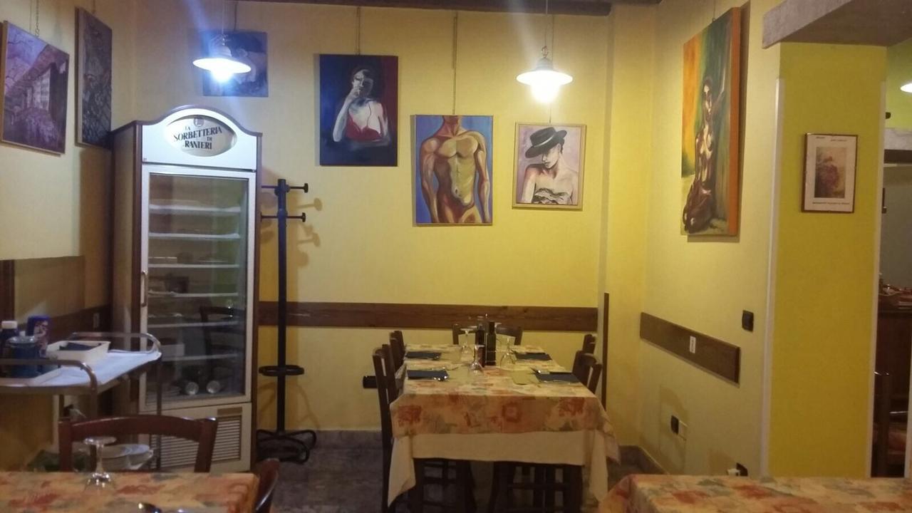 Ristorante Pizzeria Al Mondo Valstagna Eksteriør billede