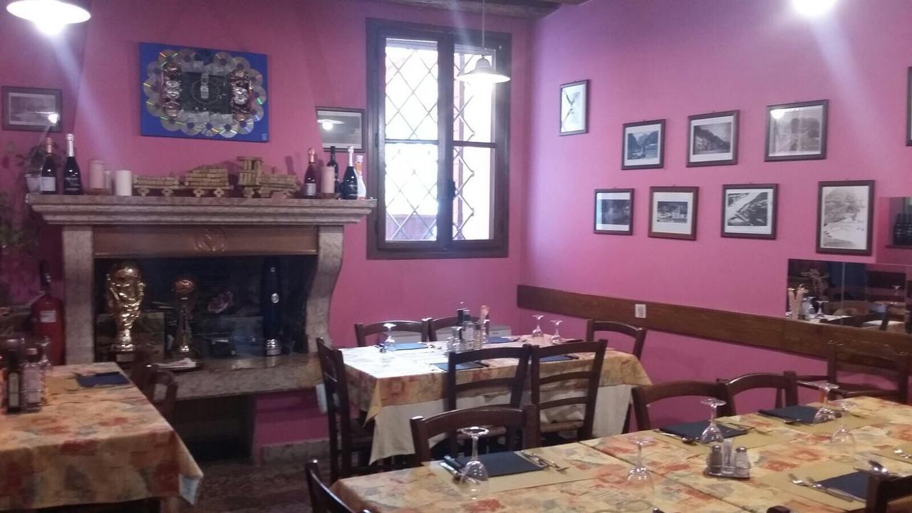 Ristorante Pizzeria Al Mondo Valstagna Eksteriør billede