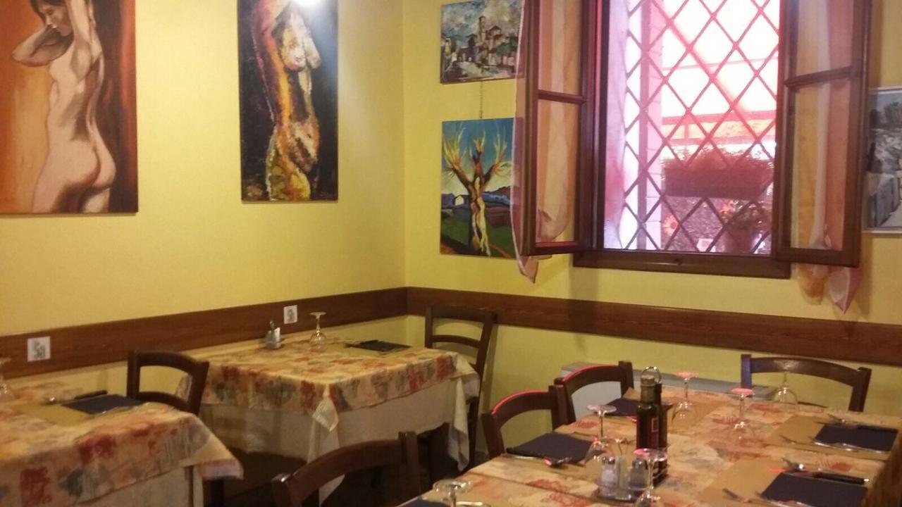 Ristorante Pizzeria Al Mondo Valstagna Eksteriør billede